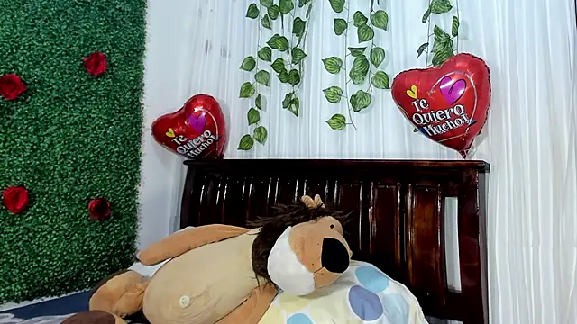 lina paola9 online show from February 15, 2:26 am