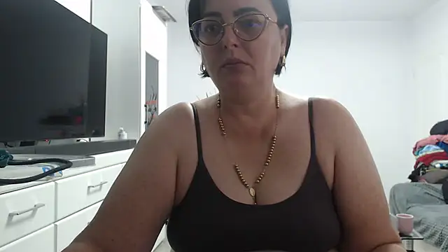 Amandamuller1982 online show from October 6, 2:25 pm