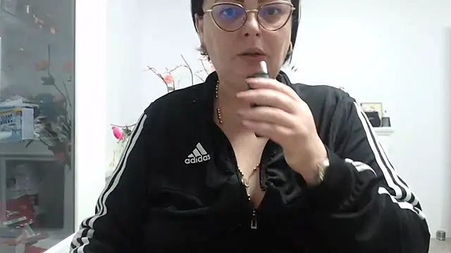 Amandamuller1982 online show from November 23, 11:59 pm