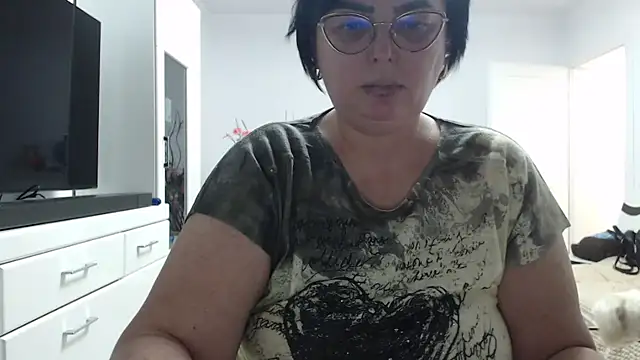 Amandamuller1982 online show from January 31, 8:51 pm