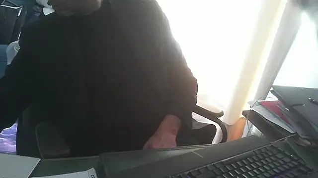 shyfrenchcock1 online show from March 27, 10:26 am