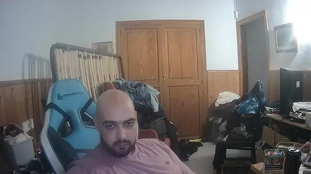 Snapshot of chicomallorca96 chatting on October 23, 1:54 pm chicomallorca96 online show from October 23, 1:54 pm