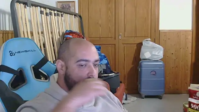 Snapshot of chicomallorca96 chatting on March 29, 5:24 pm chicomallorca96 online show from March 29, 5:24 pm