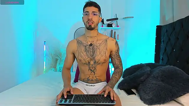 Snapshot of Duriel_ chatting on September 23, 6:11 pm Duriel online show from September 23, 6:11 pm