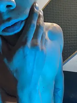 SkinnyHot444 online show from January 31, 11:56 pm