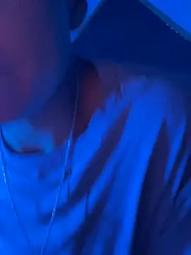 SkinnyHot444 online show from February 6, 11:43 am