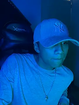 SkinnyHot444 online show from February 7, 4:37 am