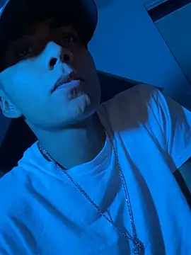 SkinnyHot444 online show from March 20, 10:21 am