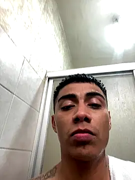 SkinnyHot444 online show from October 4, 10:52 pm