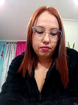 VIOLETA-25  online show from January 25, 9:35 pm