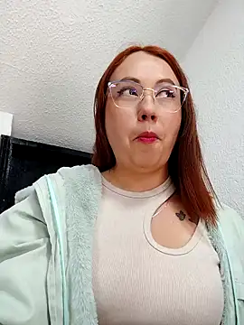 VIOLETA-25  online show from January 28, 3:46 pm