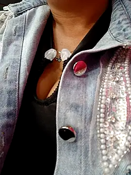 VIOLETA-25  online show from March 22, 9:42 pm