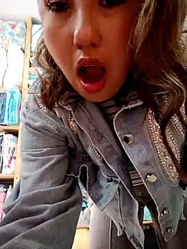 VIOLETA-25  online show from October 11, 3:21 pm