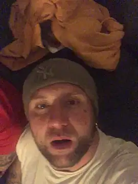 Snapshot of zra_andre chatting on December 22, 7:10 pm zra andre online show from December 22, 7:10 pm