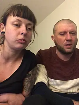 Snapshot of zra_andre chatting on February 19, 8:10 pm zra andre online show from February 19, 8:10 pm