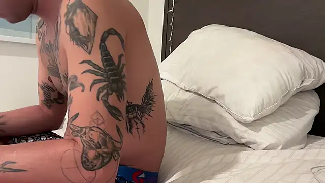 Youngjoshy online show from December 18, 12:40 pm