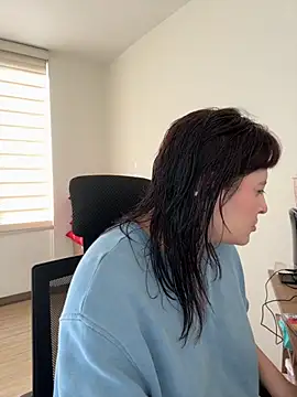 PoliBenett  online show from October 16, 8:21 pm