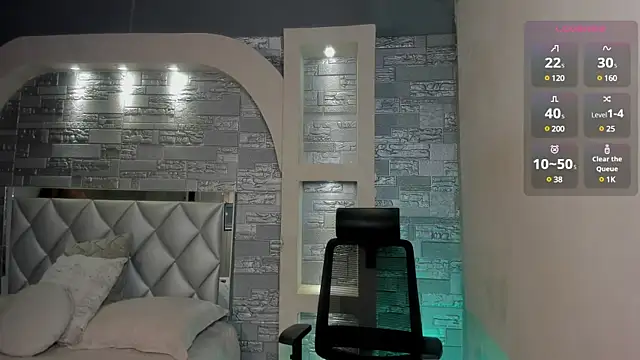 Snapshot of Aron_Bolt chatting on March 8, 8:25 pm Aron Bolt online show from March 8, 8:25 pm