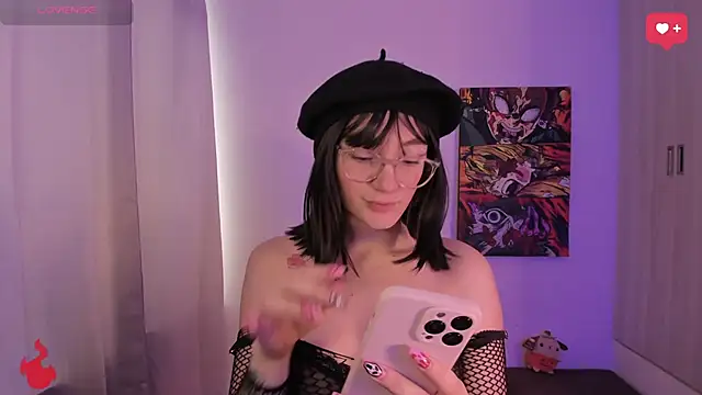 Snapshot of haanna_thompsoon chatting on November 1, 1:35 pm haanna thompsoon online show from November 1, 1:35 pm