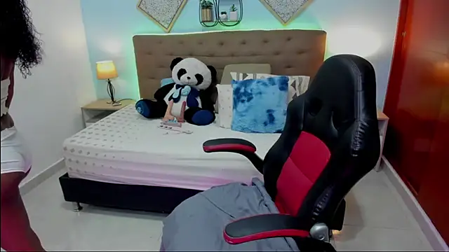 Edelaine rogers online show from November 14, 6:12 am