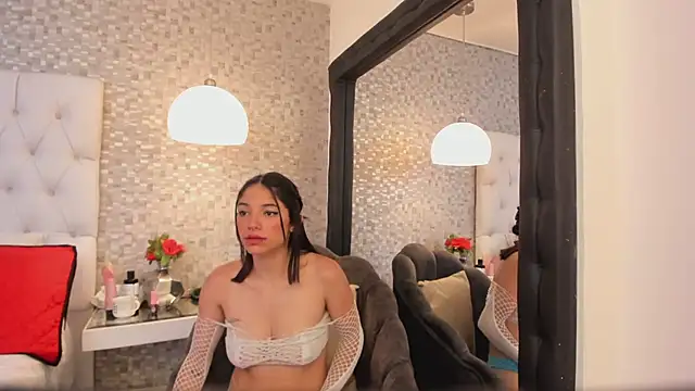 HazelMoret online show from January 7, 1:35 pm