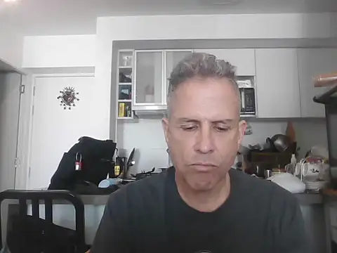 Diegoperrote682661 online show from November 16, 8:25 pm