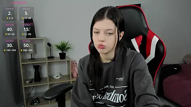 Este Glen online show from December 6, 12:56 am