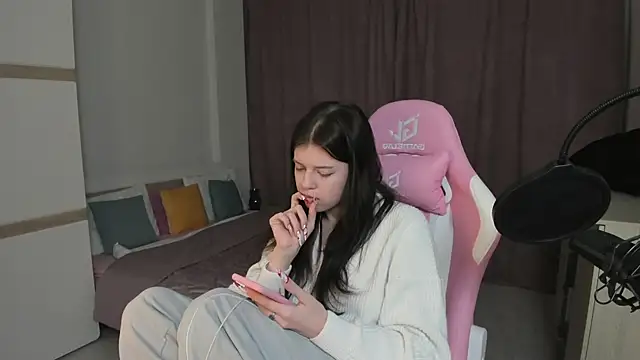 Este Glen online show from December 31, 12:54 am