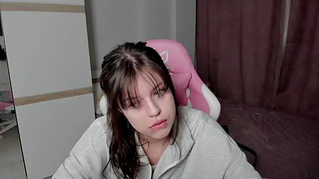 Este Glen online show from March 6, 9:58 am