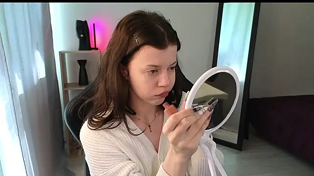 Este Glen online show from March 7, 8:45 am