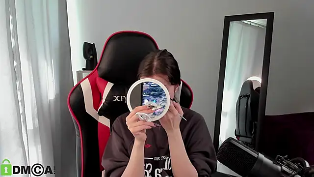 Este Glen online show from March 20, 8:09 am