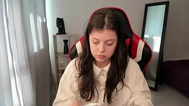 Este Glen online show from March 23, 7:42 am