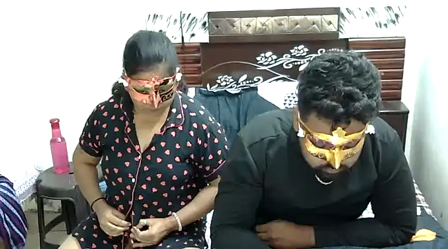 Snapshot of mona99966 chatting on December 20, 1:00 pm mona99966 online show from December 20, 1:00 pm