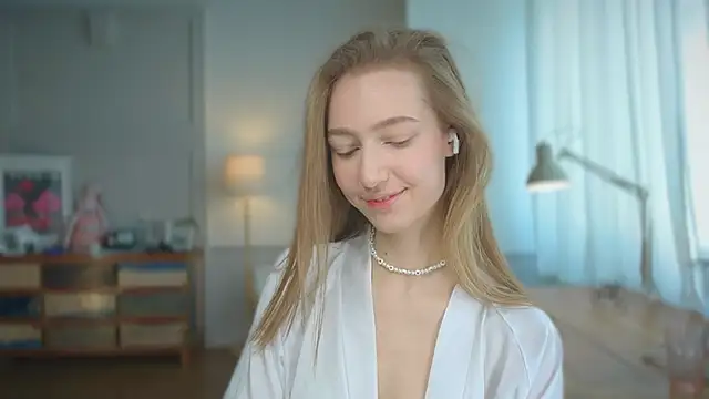 solar bella online show from February 27, 10:37 am