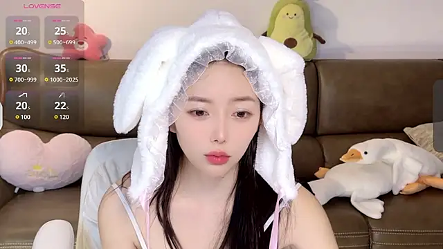 Yilin1999 online show from February 20, 2:40 am