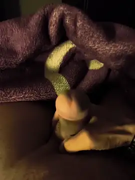 Snapshot of mirrowhot chatting on February 27, 7:30 am mirrowhot online show from February 27, 7:30 am