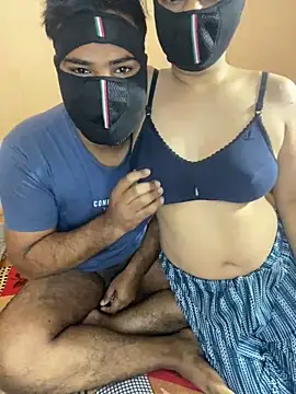 Snapshot of mickey_love chatting on February 8, 5:51 am mickey love online show from February 8, 5:51 am