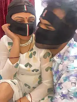 Snapshot of mickey_love chatting on March 6, 2:18 pm mickey love online show from March 6, 2:18 pm