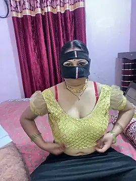 Snapshot of mickey_love chatting on March 12, 3:56 am mickey love online show from March 12, 3:56 am