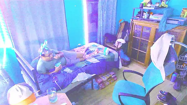        the online show from March 5, 2:40 am