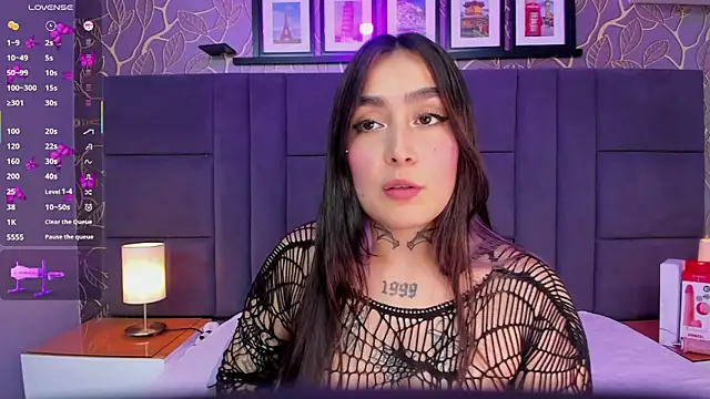 elodie walker online show from October 25, 10:26 pm