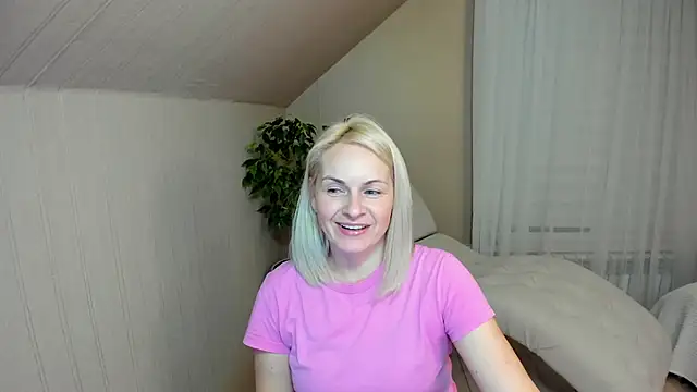 Alicee Gracee online show from January 7, 8:31 pm