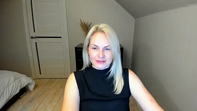 Alicee Gracee online show from October 17, 7:38 pm