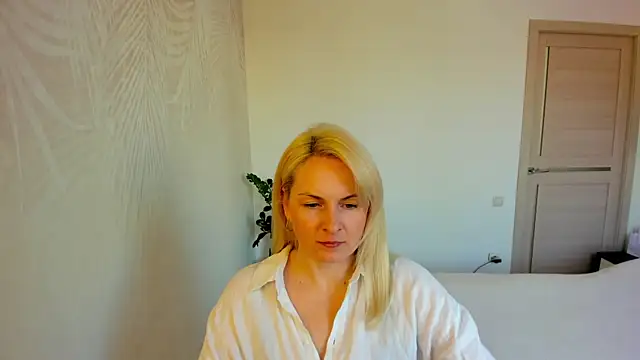 Alicee Gracee online show from March 25, 12:33 pm