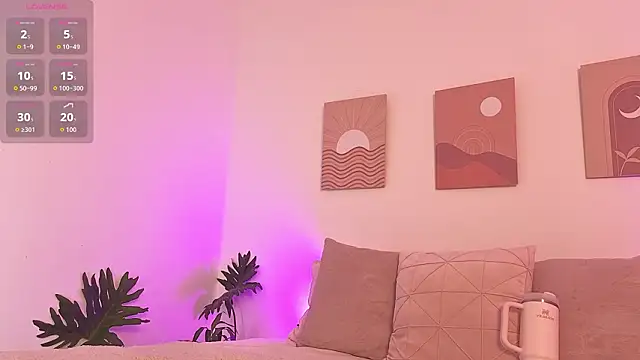 Mia Heartt online show from March 18, 7:06 pm