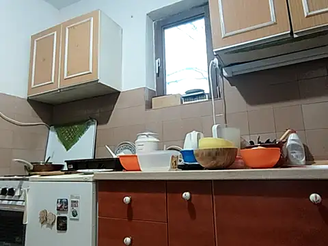 beaverwoman online show from November 10, 1:43 pm