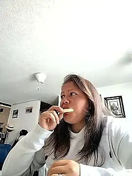 Snapshot of miss_evoleth2 chatting on November 13, 2:16 pm miss evoleth2 online show from November 13, 2:16 pm