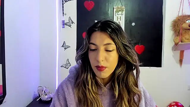 Snapshot of queen-natty chatting on February 18, 1:00 pm queen-natty online show from February 18, 1:00 pm