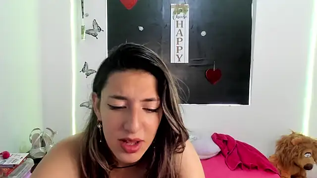 Snapshot of queen-natty chatting on March 18, 1:53 pm queen-natty online show from March 18, 1:53 pm