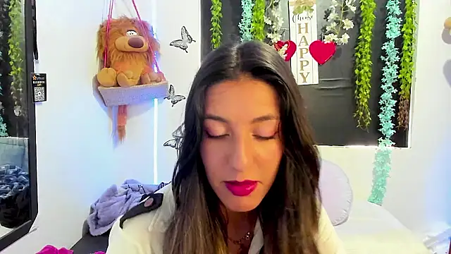 Snapshot of queen-natty chatting on February 20, 2:28 pm queen-natty online show from February 20, 2:28 pm